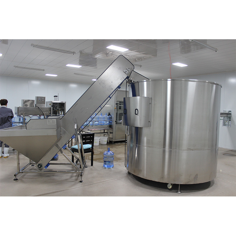 Automatic Rinsing Filling Capping Machine